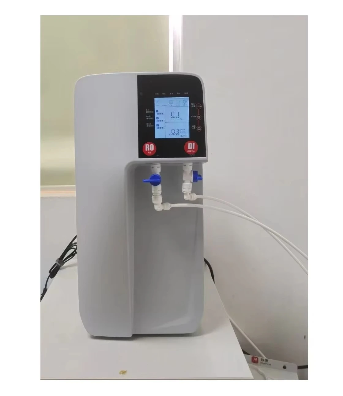 

OEM Supported DI Water Purifier New Cartridge Filter Lab Supply 20/40/60L/Hour Capacity Eliminates Bacteria Particles