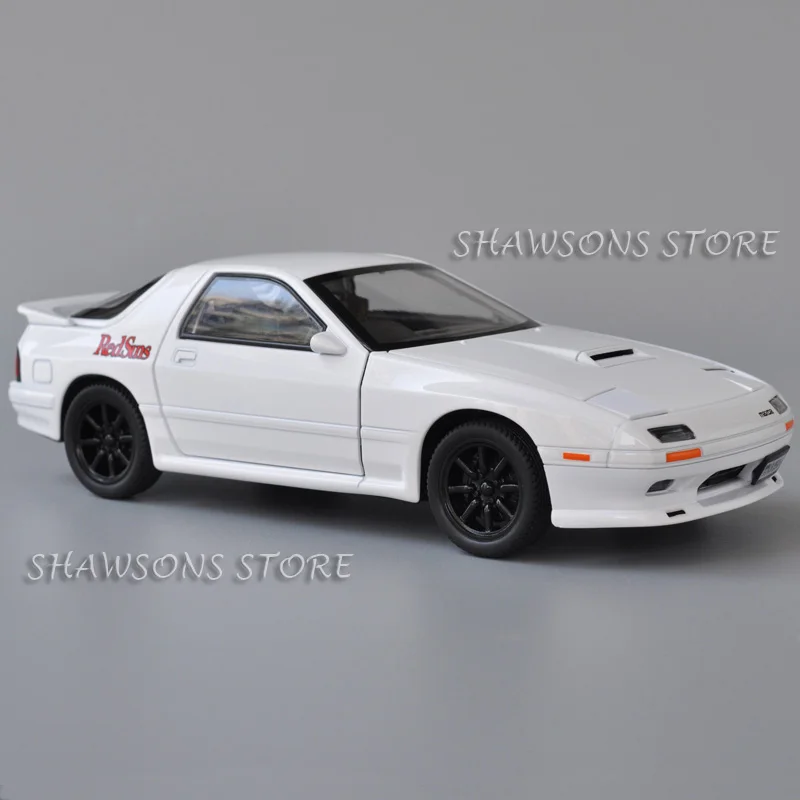 1:24 waga Model odlewu zabawka samochodowa RX-7 RX7 miniaturowa replika Pull Back światło dźwiękowe