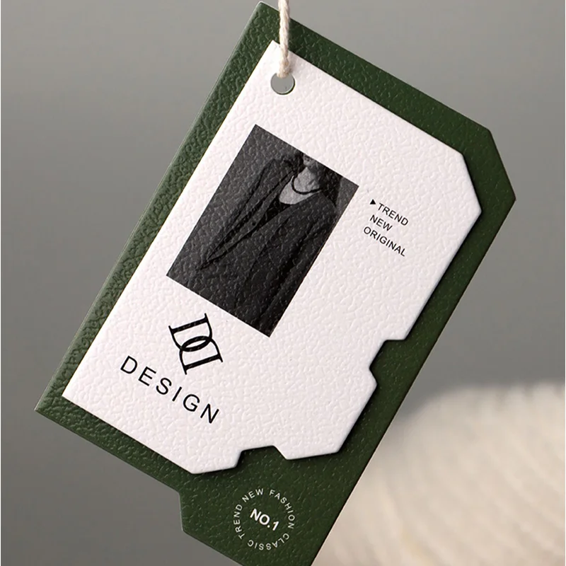 20 0piece.Custom.High Quality Custom Luxury Garment Swing Tags Clothes Label Print Name Logo Plastic Hang With String Paper