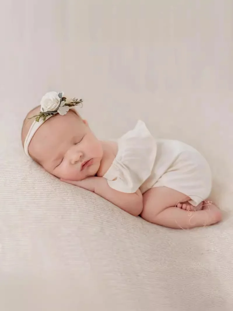 Professional Newborn Baby Photography Costume for Children - Infant Romper with One-Shoulder Design and Classic Headband