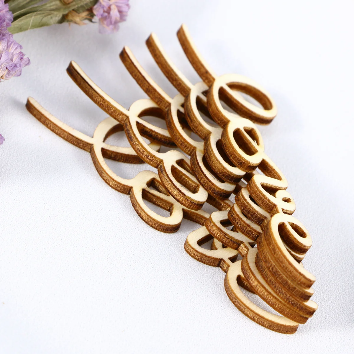 

5Pcs Premium Wood Cutouts Unfinished Ornaments for Creative Handcrafts Family Fun Party Decoration Supplies Wood Cutouts