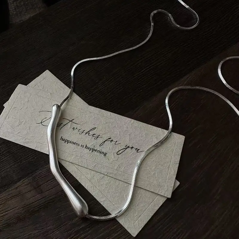 

2025 new S925 smile necklace Korean version simple collarbone chain, sweet and exquisite luxurious daily jewelry party gift