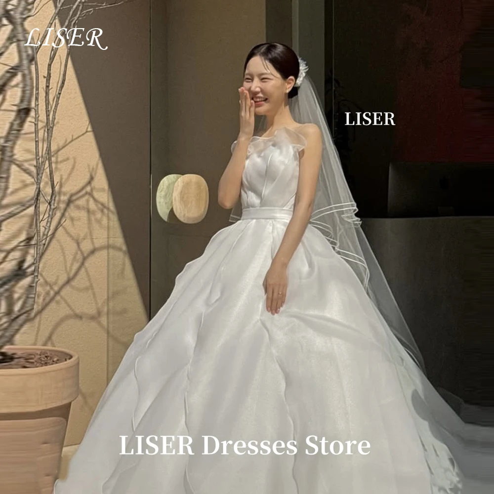 Liser فساتين زفاف كورية أنيقة بدون حمالات ناعمة من الأورجانزا لالتقاط الصور فساتين زفاف طويلة بسيطة مشدات مخصصة