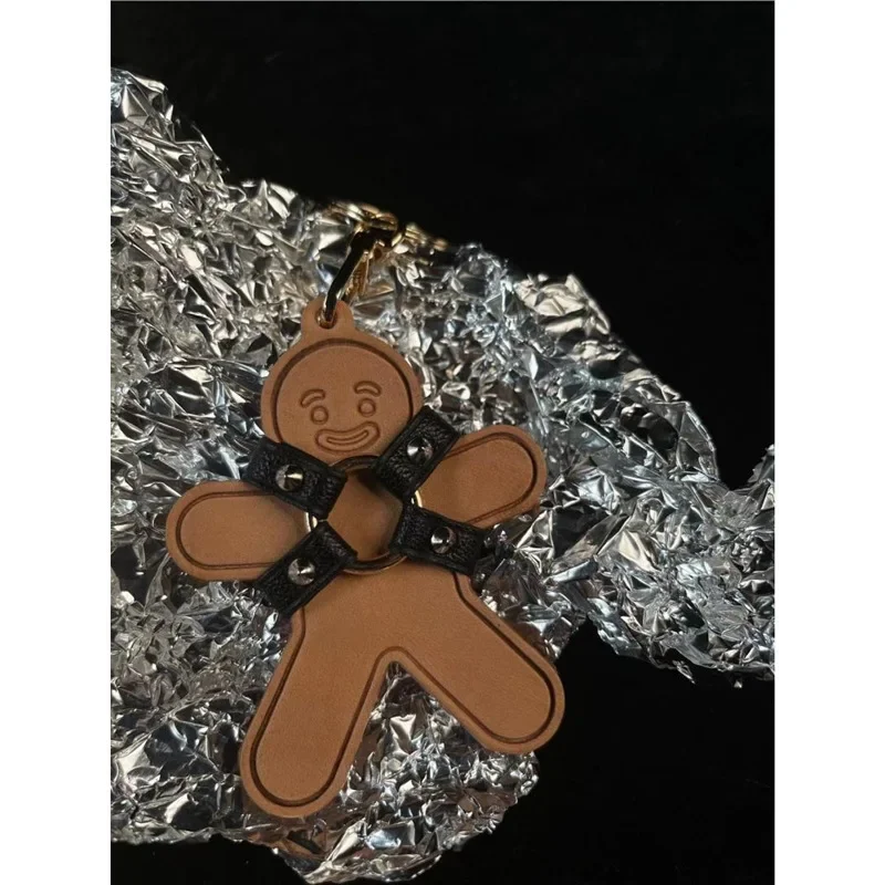 

Gingerbread Man Keychain Punk Cute Bag Pendant Rock Men's and Women's Bag Pendant Top Leather Accessories