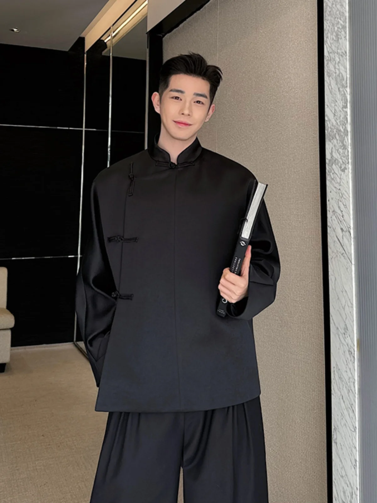 

Bla Simplified New Chinese Sle Men's Suit Jaet Satin Fabric Button Design Casual Faionable Youth All Seasons Outerwear