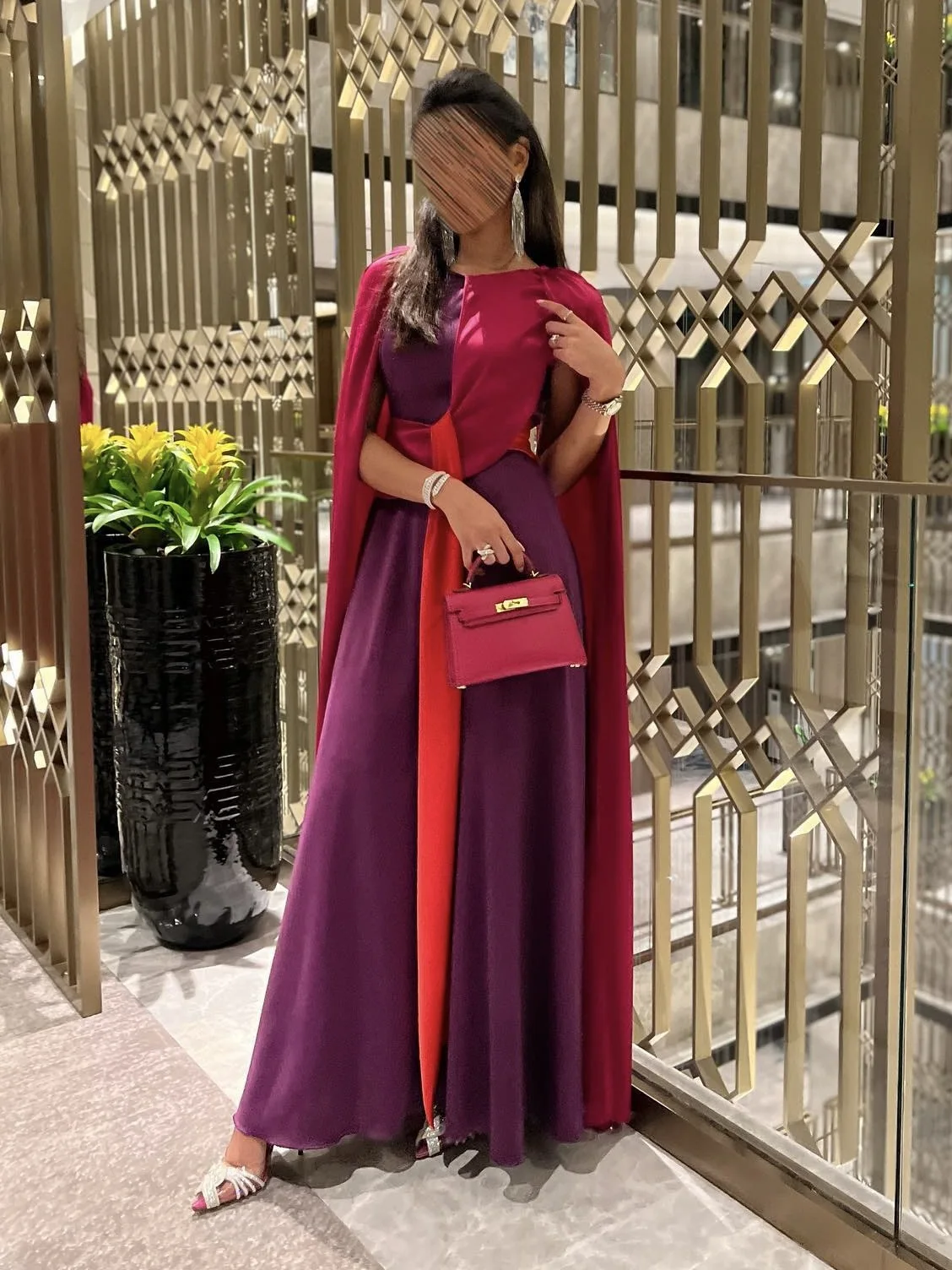 2025 가을 겨울 신상 여성 의류 발목 기장 섹시 스플라이싱 숄 볼 드레스 점프수트