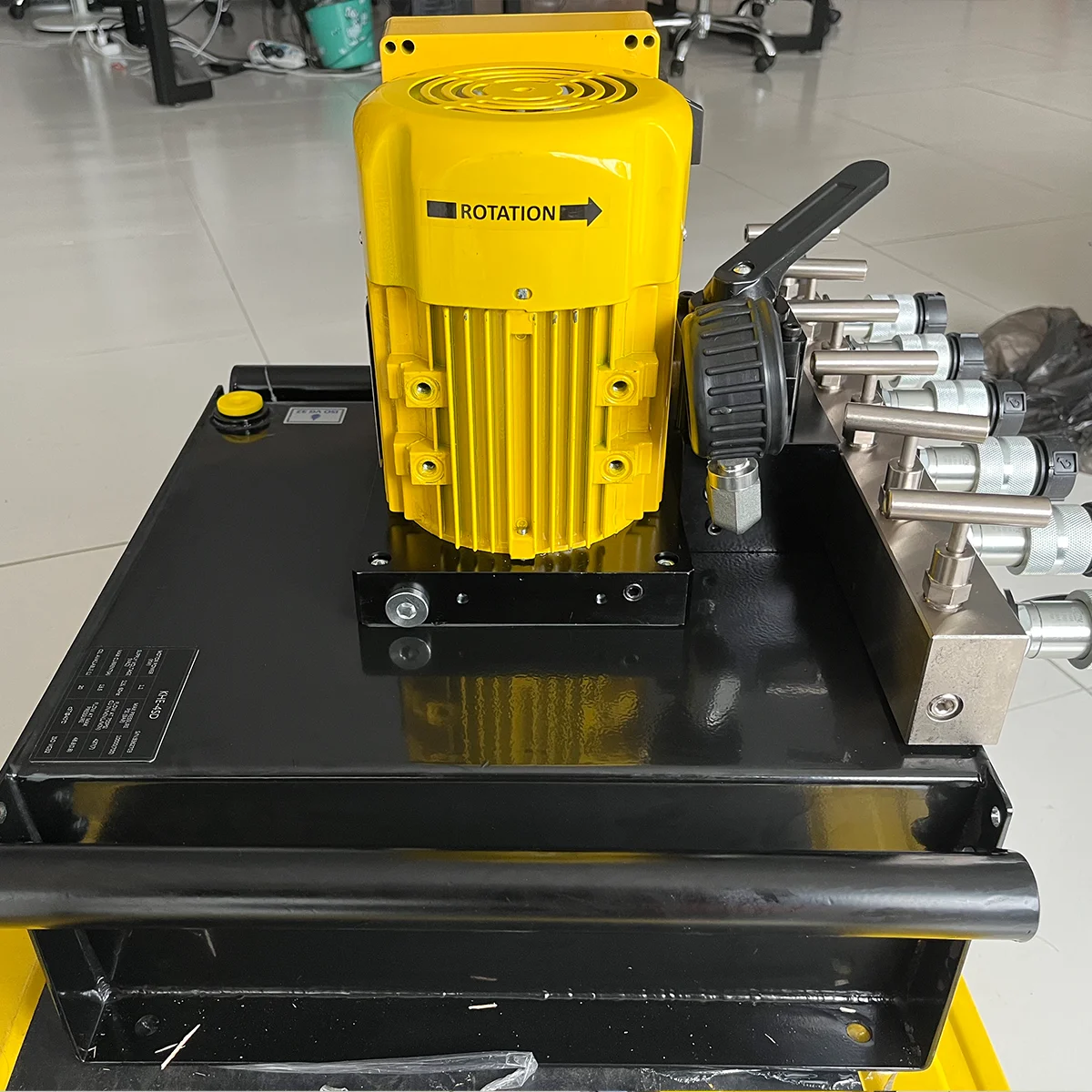 700 Bar Six Oil Circuit Single Acting Electric Hydraulic Pump Power Pack For 6 Jacks Work Together