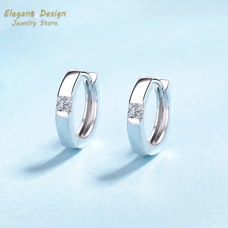 

Square Diamond 3x3mm Moissanite 0.6ct Earrings Plain Platinum Pt950 Ear Buckle for Women's Simple High-end Fine Jewelry