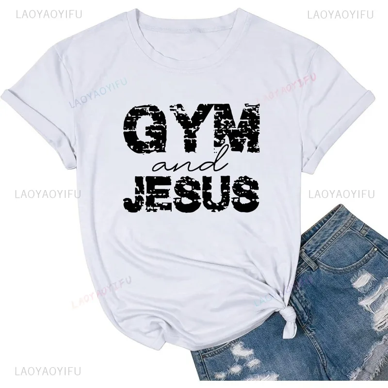 قميص Jesus Gym للسيدات للتمرين الديني المسيحي مطبوع تي شيرت بسيط للإيمان ملابس علوية كاجوال من القطن قابلة للتنفس تي شيرت صيفي