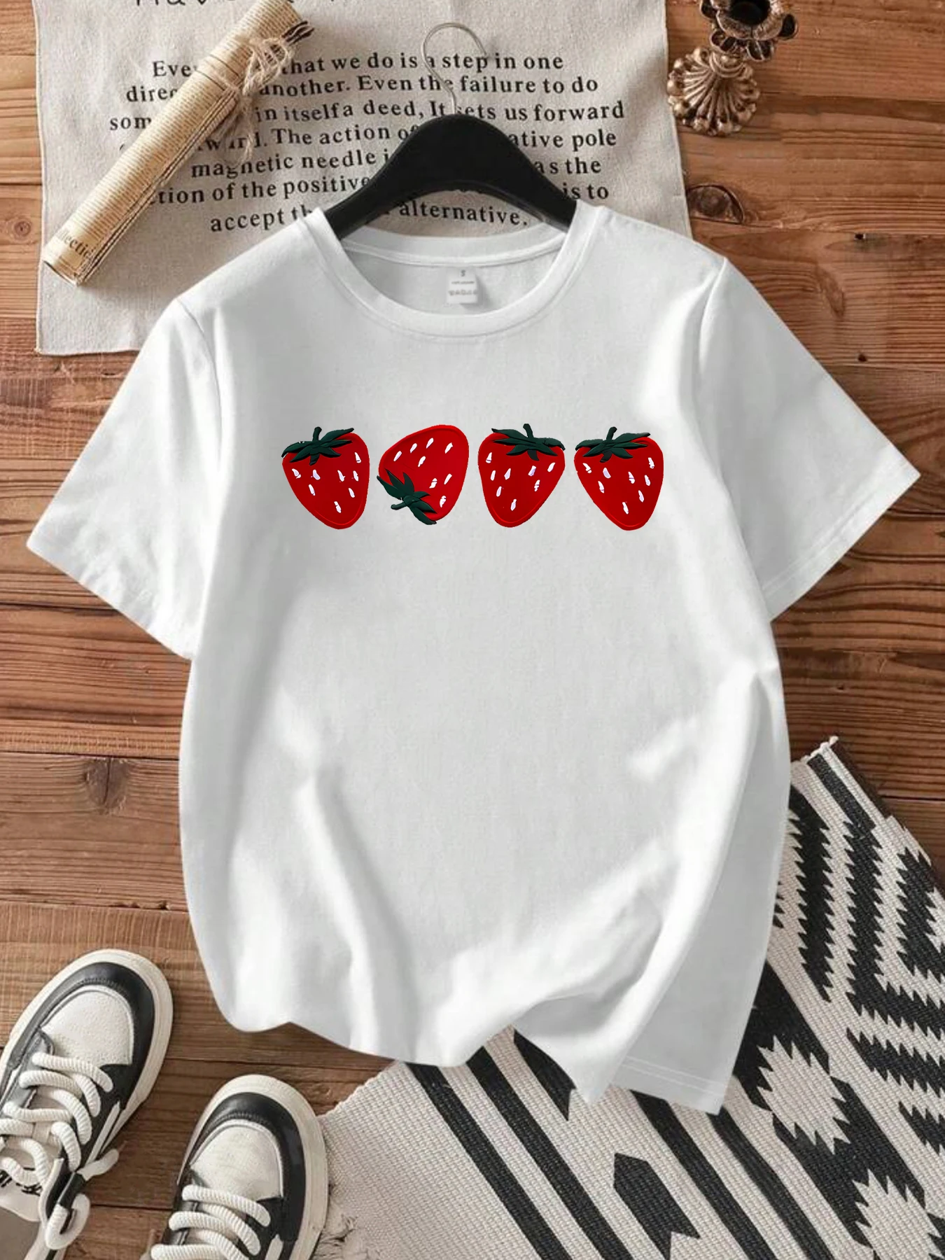 

Four strawberries Plus size women round neck short sleeve T-shirt with elastic half sleeves and trendy prints