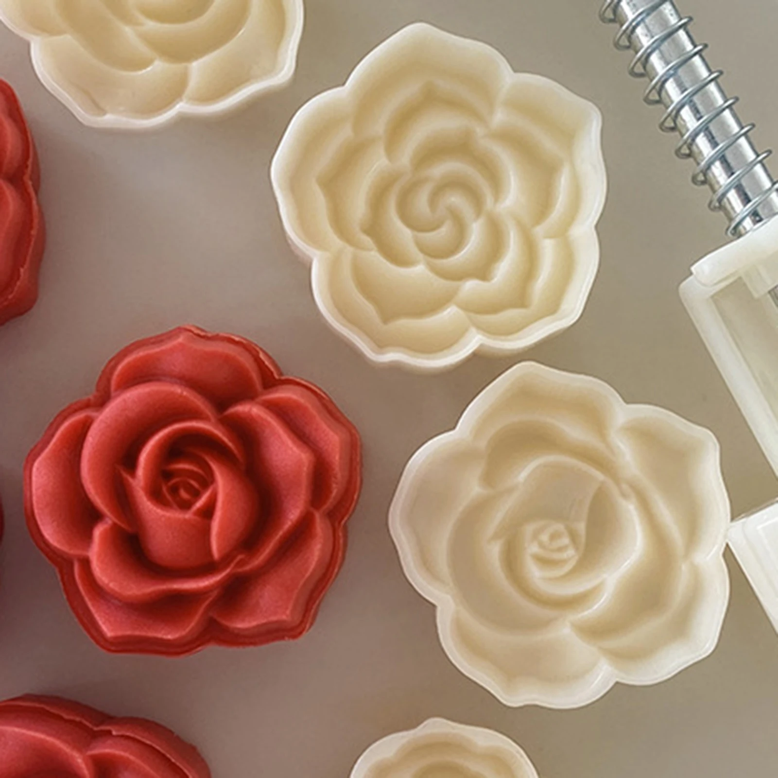 30/50/75g 4pcs Rose Flower Mooncake Mold Set Mid Autumn Festival DIY Hand Pressure Fondant Moon Cake Mould Decoration Tool