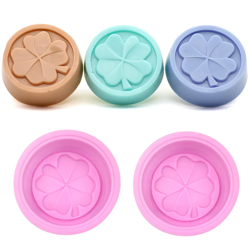 

2PCS Four-leaf Clover Silica Gel Mould Round Multi-Function Manual Mould Mousse Cake Bridge Baking Mould DIY Soap Candle Mould