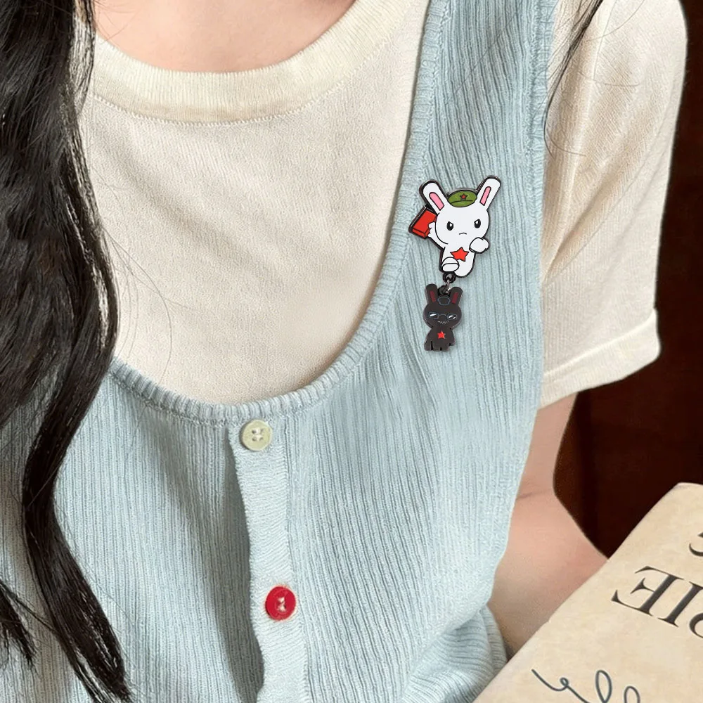 Year Hare Affair Doppelhase Emaille-Pin Roter Stern Cartoon-Hase Anstecknadel Anime-Brosche für Kleidung Rucksack Dekoration Fangeschenk – Detail 9
