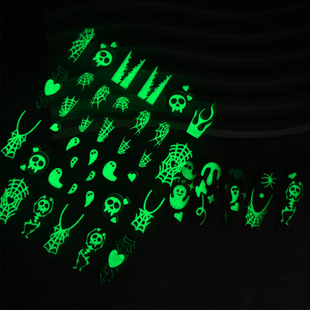 1 pçs 3d luminoso fantasma halloween adesivos de unhas bonito crânio aranha brilho no escuro decalques de unhas adesivo halloween decoração da arte do prego