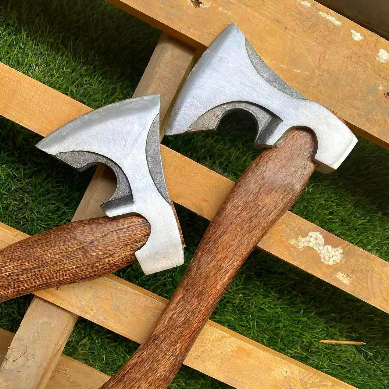 Narzędzia wspomagające - Narzędzia ręczne - Siekiery