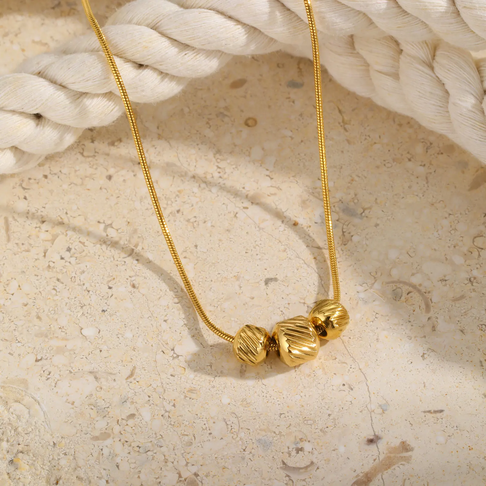 Unique 3 Twill Bucket Bead Necklace for Women,Stainless Steel Chain Necklaces,Chic Jewelry Mother's Day Gifts