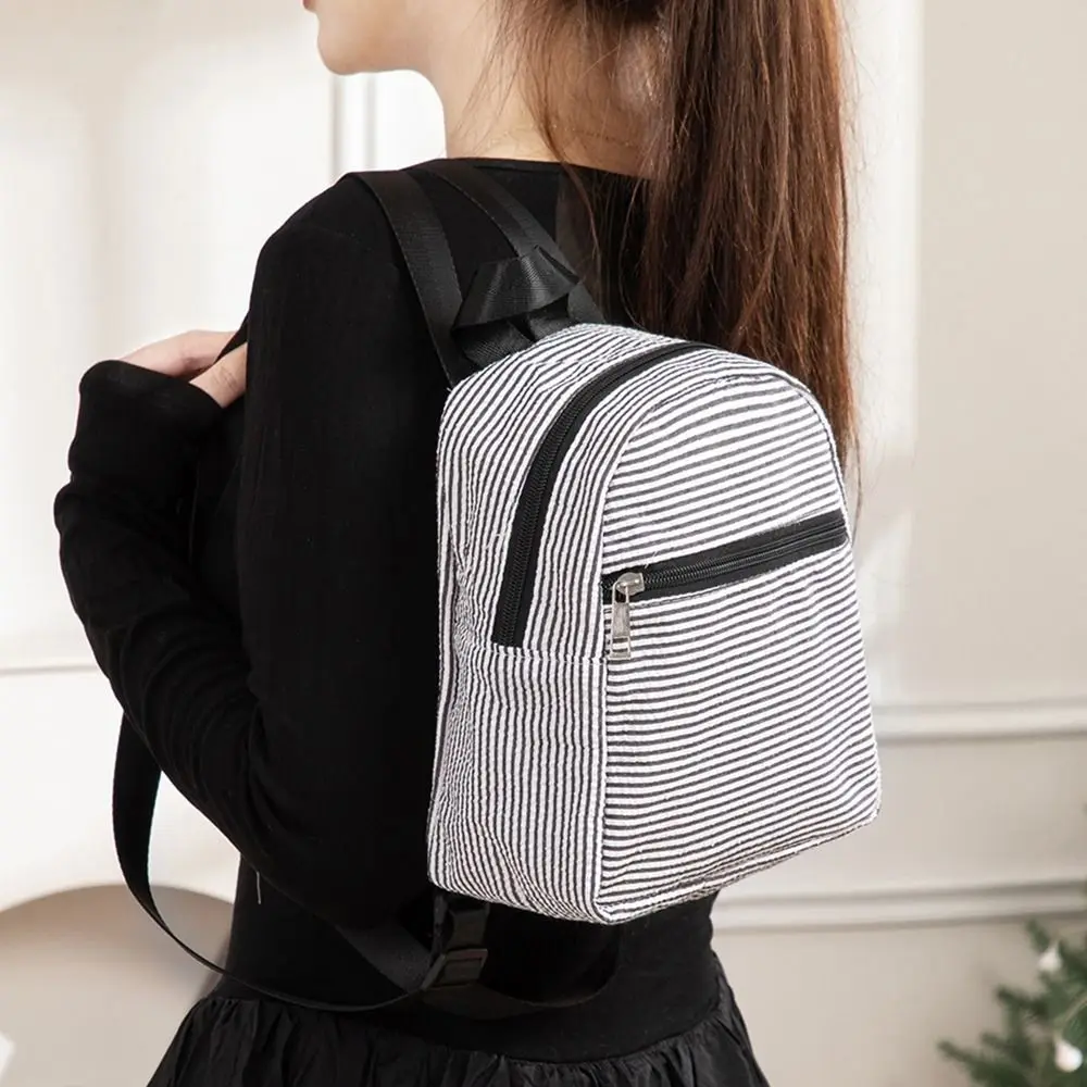 حقيبة ظهر لطيفة ذات سعة كبيرة وخفيفة الوزن وقابلة للتنفس حقيبة مدرسية للطلاب من البوليستر حقيبة كتب للسفر #4