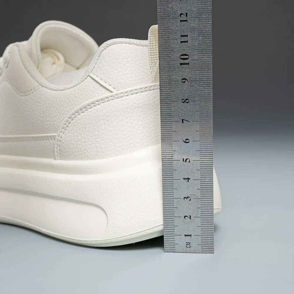 Neu eingetroffene Herren-Sneaker aus PU-Leder, bequeme Wanderschuhe, Freizeitschuhe, modische Herren-Tennisschuhe, Skateboard-Schuhe – Detail 17