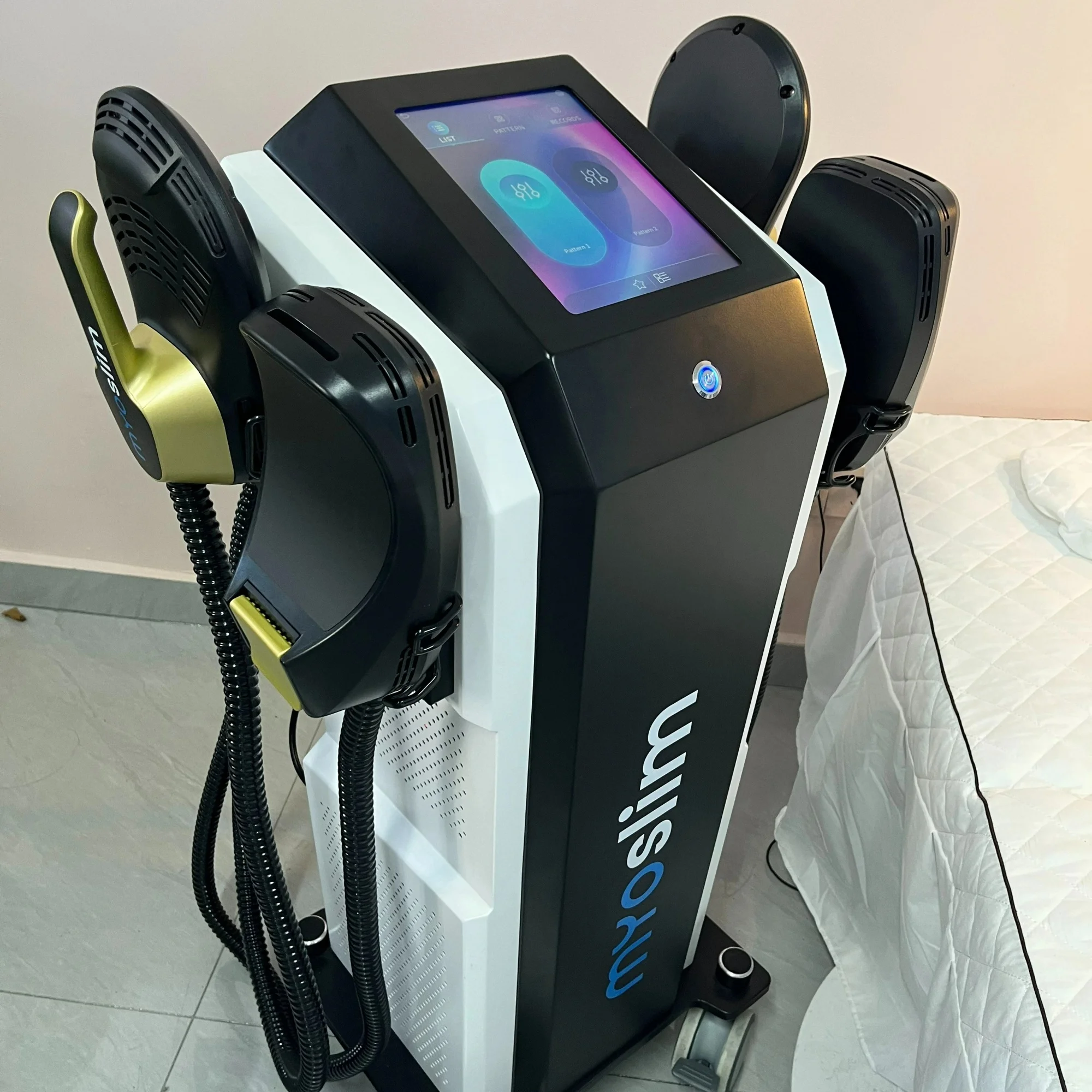 ترقية جديدة MYOslim آلة نحت الجسم المهنية NEO Hi-emt RF الجسم التخسيس العضلات محفز 15 Tes 6500W 200hz
