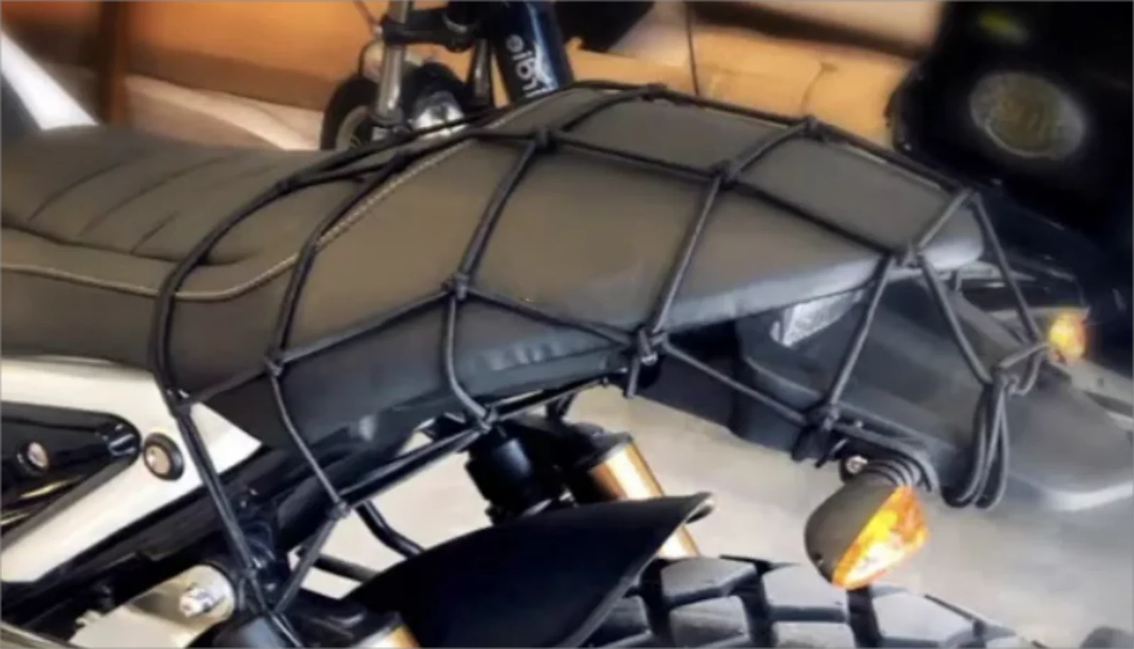 Черная сверхпрочная эластичная банджи-сетка, мотоциклетная сетка для багажа с держателем топливного бака для шлема, мотоаксессуар для хранения шлема