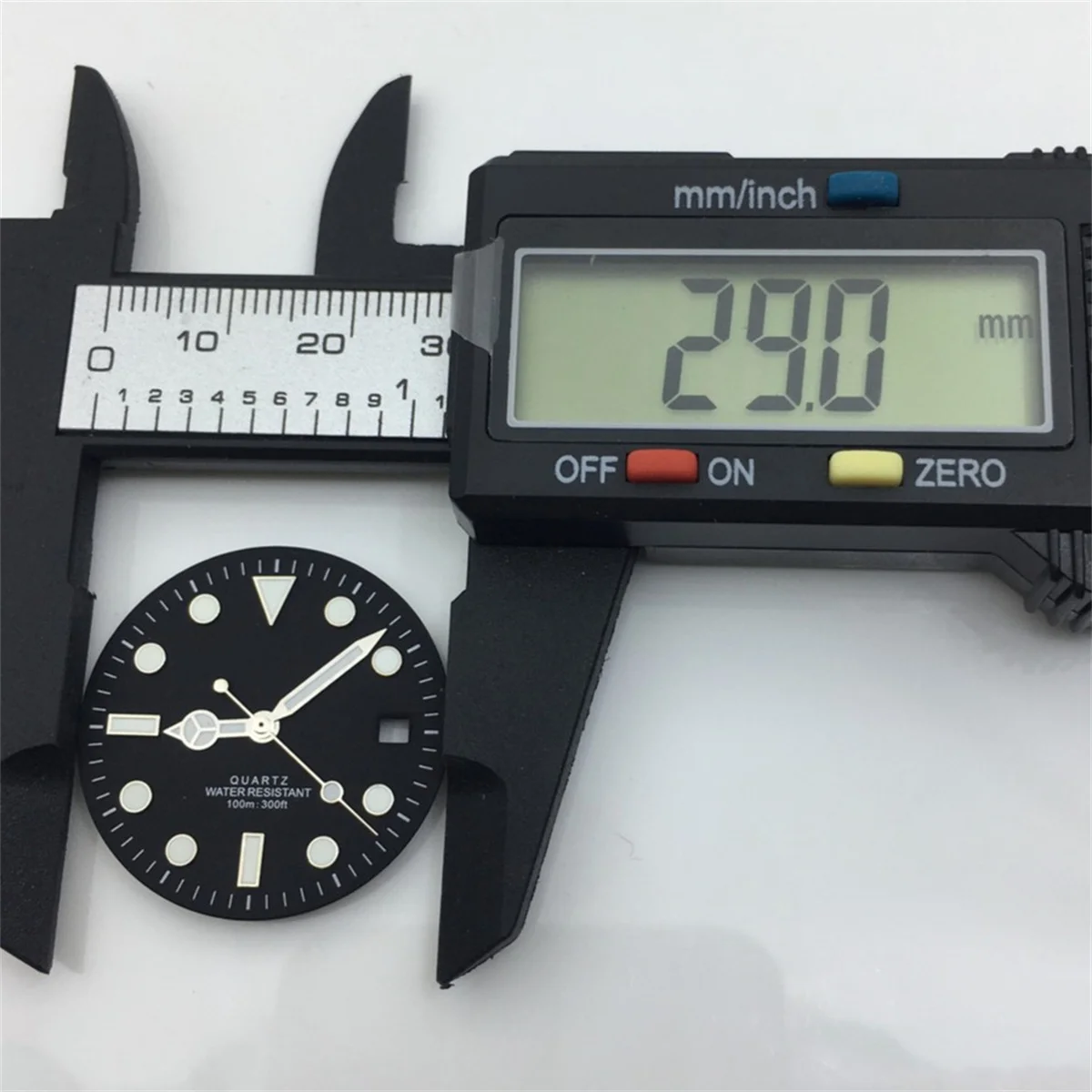 ブリガー-発光クォーツムーブメント時計部品,クォーツムーブメント,白,黒,緑,ロンダ515, 29mmに適しています