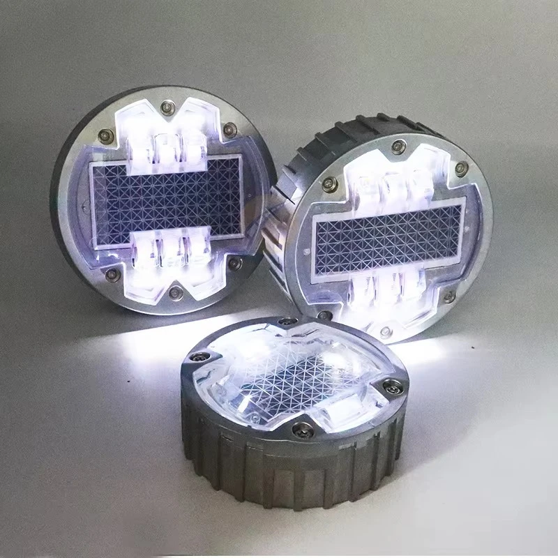 

6 Light Emitting Diodes Solar Cat's Eye Road Signs G105 4Way IL300 Solar Road Signs