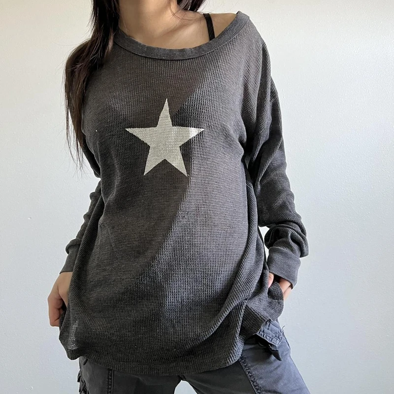 

Dourbesty Women's Y2k Long Sleeve Top Gothic Harajuku Tees Pullovers Star Graphic Print T-Shirts Vintage Dark Academia Mall Goth
