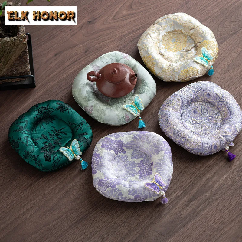 

New Chinese Style Brocade Butterfly Dance Pot Bearing Holder Teaware Tray Dry Brew Table Tea Tray Coasters Tableware Ornaments