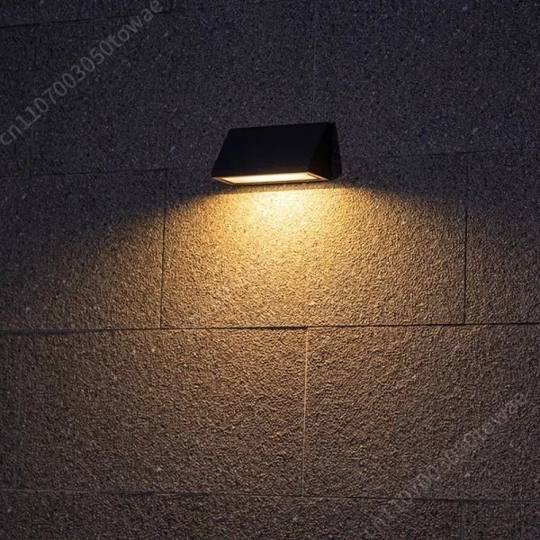 China Supplier External Wall Mounted Light Lamp Retro Style Park Courtyard Exterior Lights Waterproof Outdoor Wall Lamp