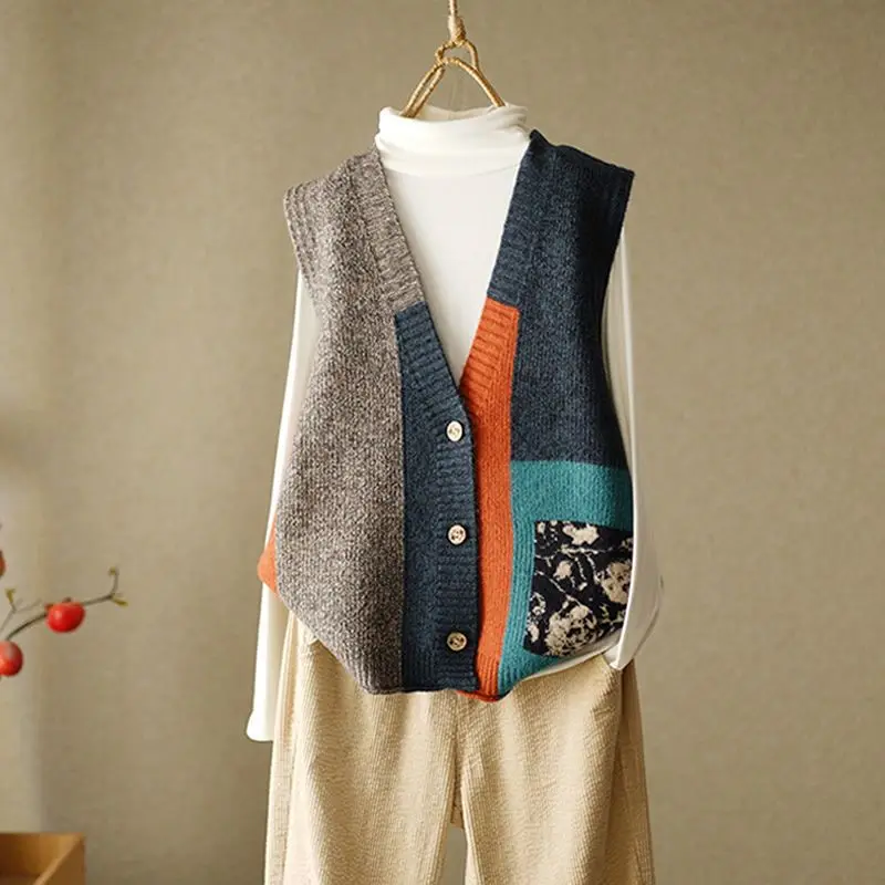 2023 New Sleeveless Vest Waistcoat Knitted Vintage Wild Autumn Winter Women Sweaters Short Tops