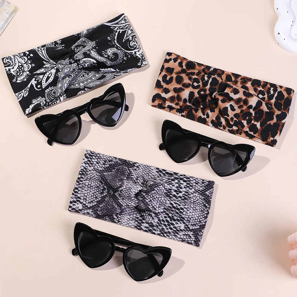 

2Pcs Casual Yoga Headband Glasses Set Fitness Headbands Leopard Print Anti Sweat Nylon Head Ties Fashion Peach Heart Sunglasses