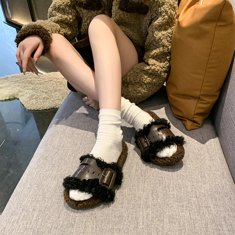 Dames Slippers Winter Nieuwe Dikke Zolen Ruwe Rand Koeienhuid Gesp Slippers Casual Comfortabele Warme Antislip Sandalen