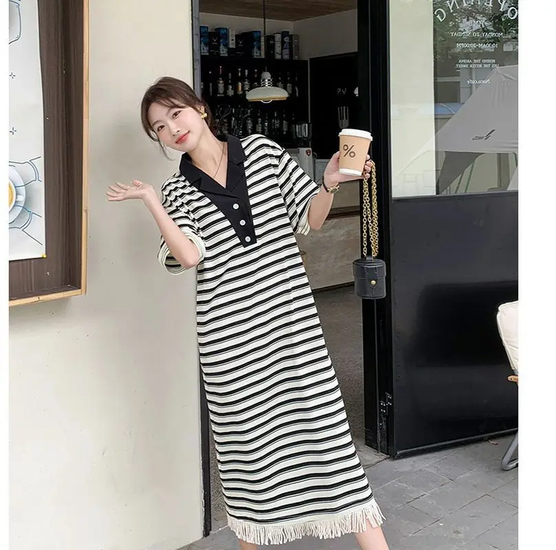 ฝรั่งเศสสบายๆหลวมสไตล์ขี้เกียจชุดใหม่ของผู้หญิงฤดูร้อนบางลายเสื้อยืดชุดยาวชุด