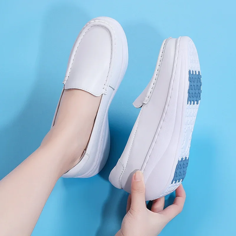 Summer Nurse Women Soft Soles Breathable and Not Tired Feet Deodorant Comfortable Non-slip Increase Hollow Medical Work Shoes