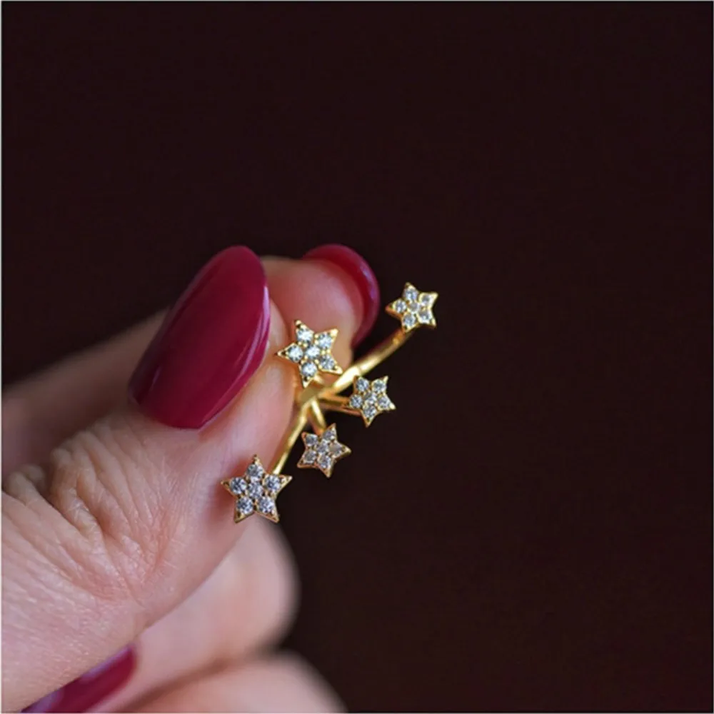 Women's White Star-Shaped Stud Earrings, Simple Fashion