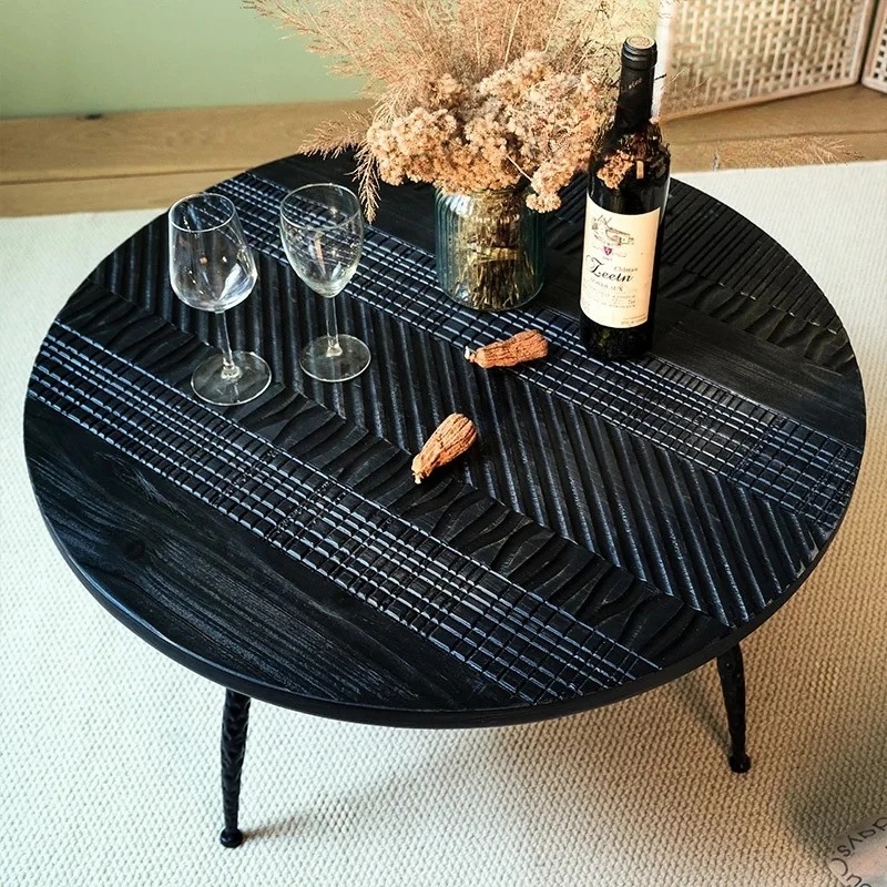 Solid wood wrought iron carving round black small coffee table living room sofa front bed and breakfast low table side few logs