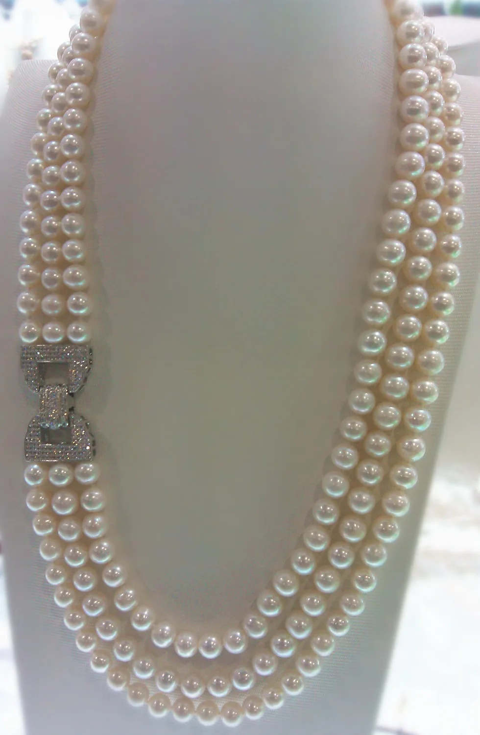 

wholesale high quality 3rows natural AA 8-9mm white freshwater pearl necklace