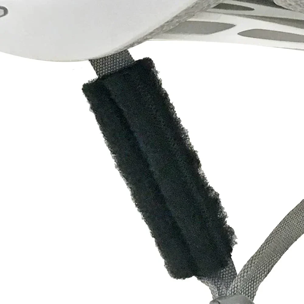 

AirStreamz Cycling Wind Noise Reducer