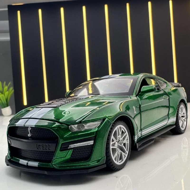 Shelby GT sports car acousto-optic toy Mustang Shelby GT sports car acousto-optic toy Mustang alloy car model 1:32 car pull-back