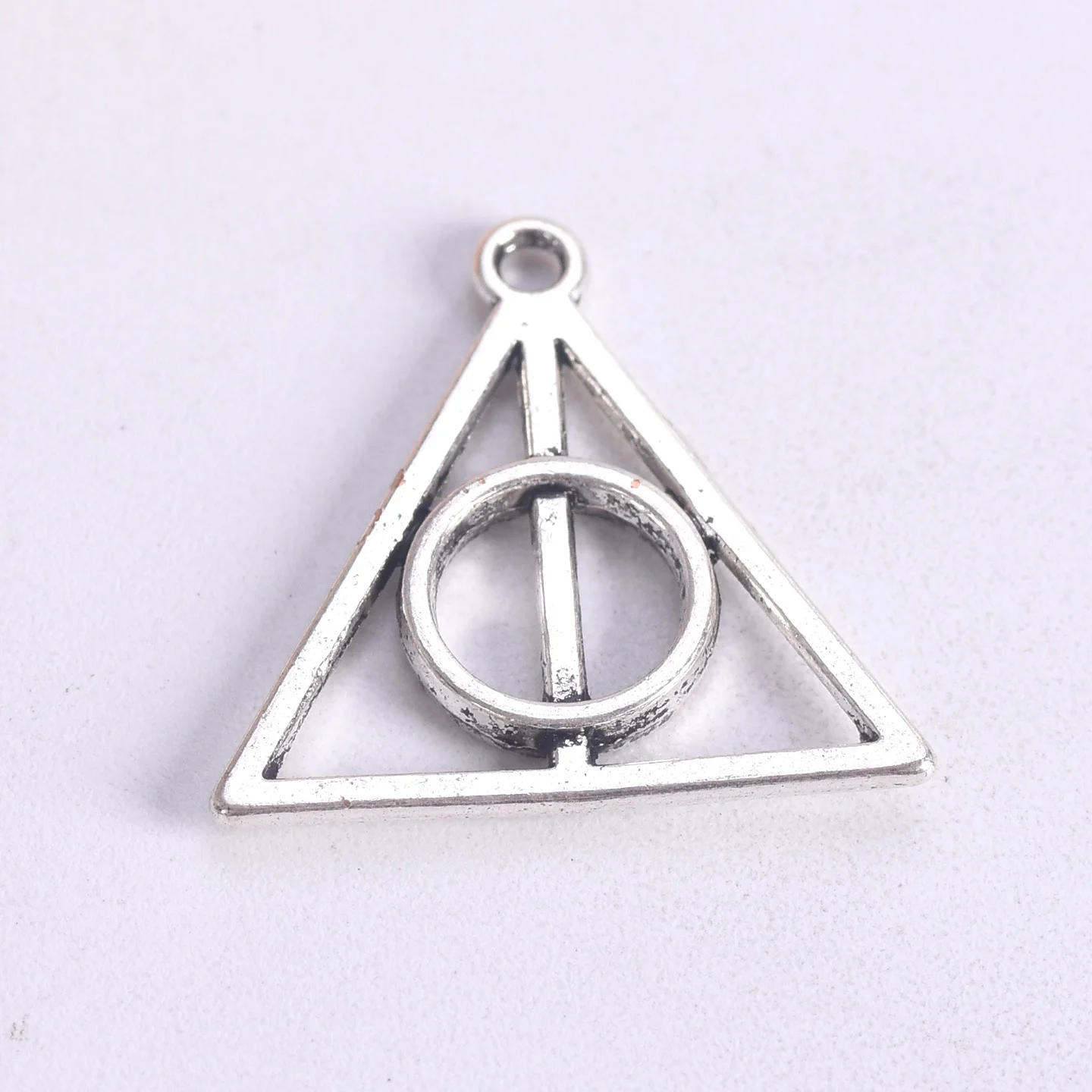 Triângulo Forma Tibetano Cor Prata Zinco Aloot Metal Pingentes, Loose Jewelry Making, 21x22mm, 10Pcs
