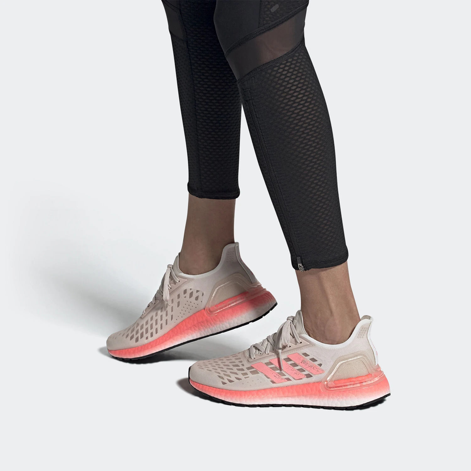 

Аутентичные женские повседневные удобные кроссовки Adidas Ultraboost PB EF0886