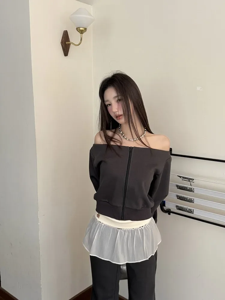 

Carbon Black One Shoulder Short Set, Women'S Spring And Autumn Micro Pull Pants, Casual Style Two-Piece Set