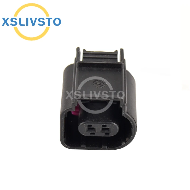 2 Pin Temperature Compressor Sensor Connector Plug 8K0973702 For VW Golf Jetta Passat A3 A6 A8 Octavia Seat Toledo 8K0 973 702