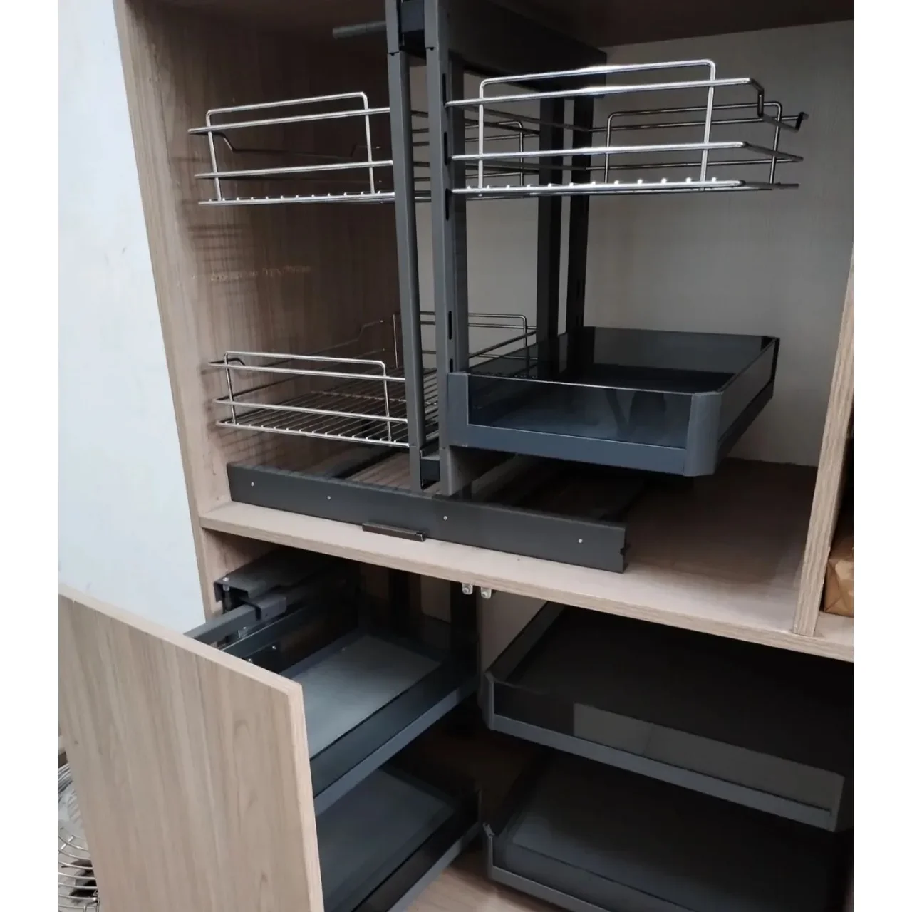 Magic Corner Pull Out Blind Corner Shelf, Fully Open Basket Left & Right Opening Kitchen Storage Organizer