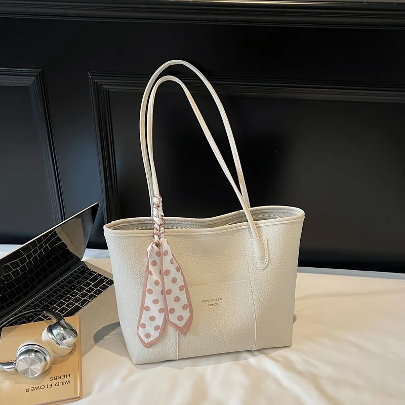 

2025 Summer Large Tote Bag for Women Spacious Work Shoulder Bag Stylish Office Handbag Fashionable Commuter Purse
