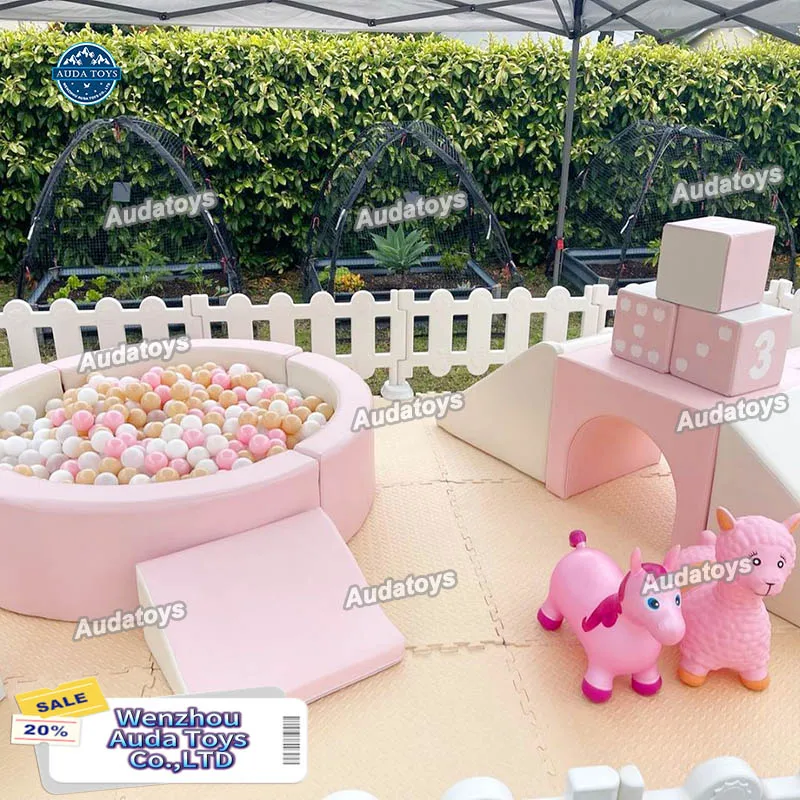 Custom Pink Ball Pit Soft Play Equipment For Kids 1 Year Warranty 500kg Capacity For Outdoor Gardens Shopping Malls