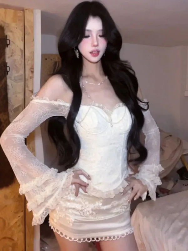 

Сексуальный комплект на одно плечо в стиле Pure Desire: весенний наряд с юбкой-халтер и короткой юбкой с высокой талией, длинными рукавами, из смесового хлопка