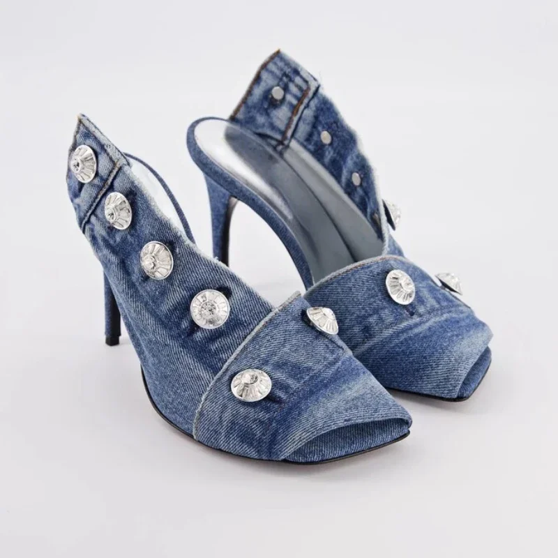 Sandália jeans de salto alto com design de bolso feminino, sapatos encantadores populares, chinelos confortáveis, nova marca, moda verão 2024