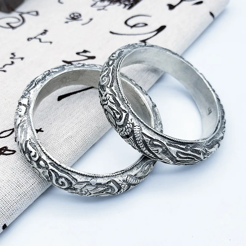 Miao Handmade Silver Bracelet, Ethnic Style Hand Jewelry, Vintage Embossed Hollow Design