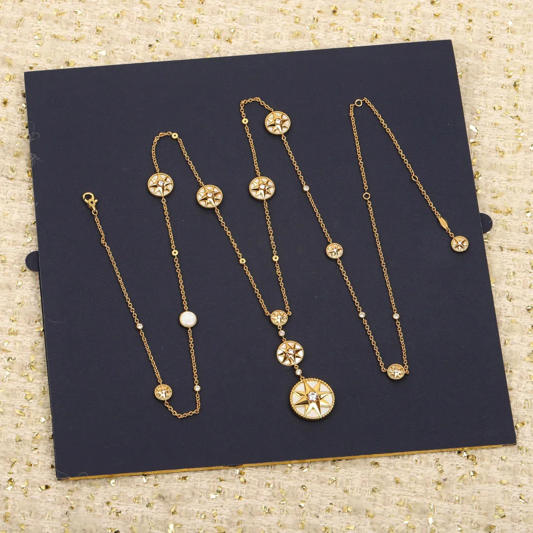 

Europe America Top Quality 925 Silver Rose Gold Star Moon Diamond Luxury Necklace Sweater Chain Women Exquisite Charm Jewelry
